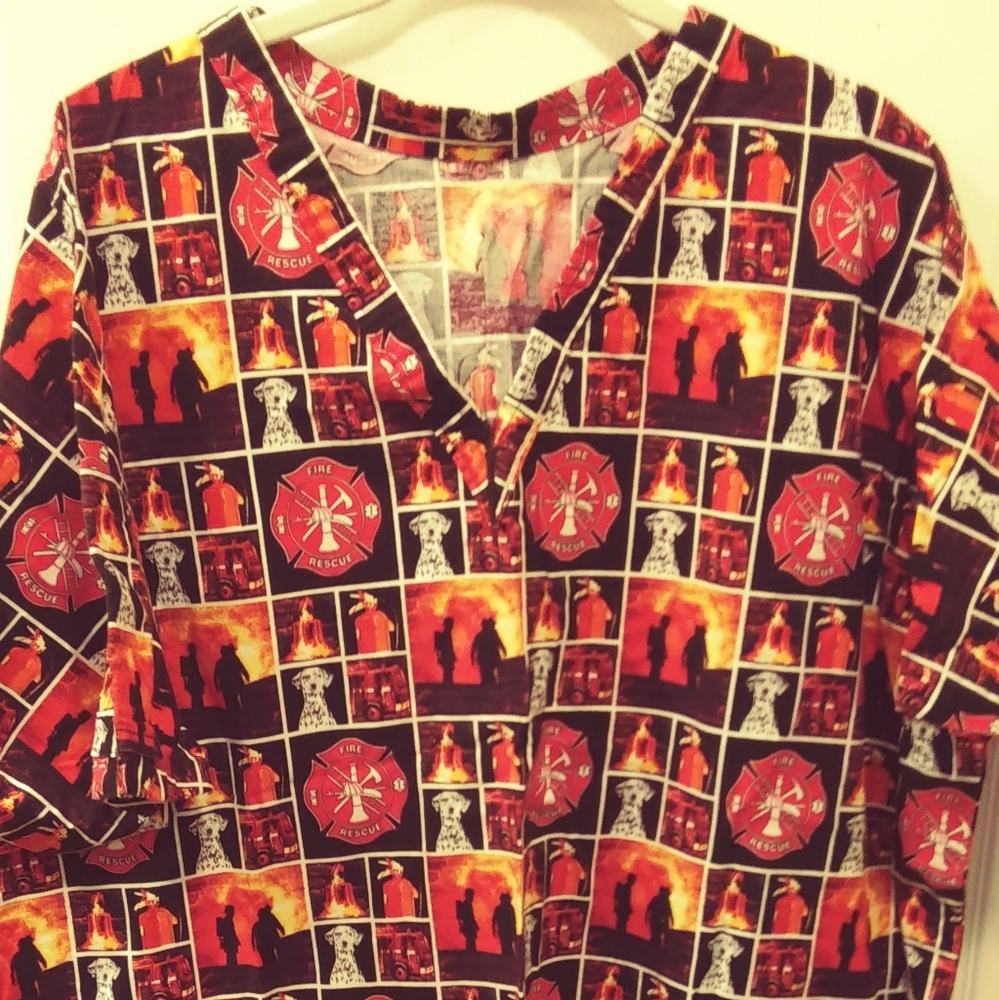 Unisex XL Scrub Top